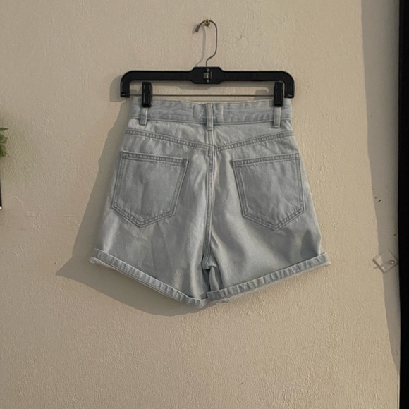 High wasited Mom Shorts - Picture 2 of 2